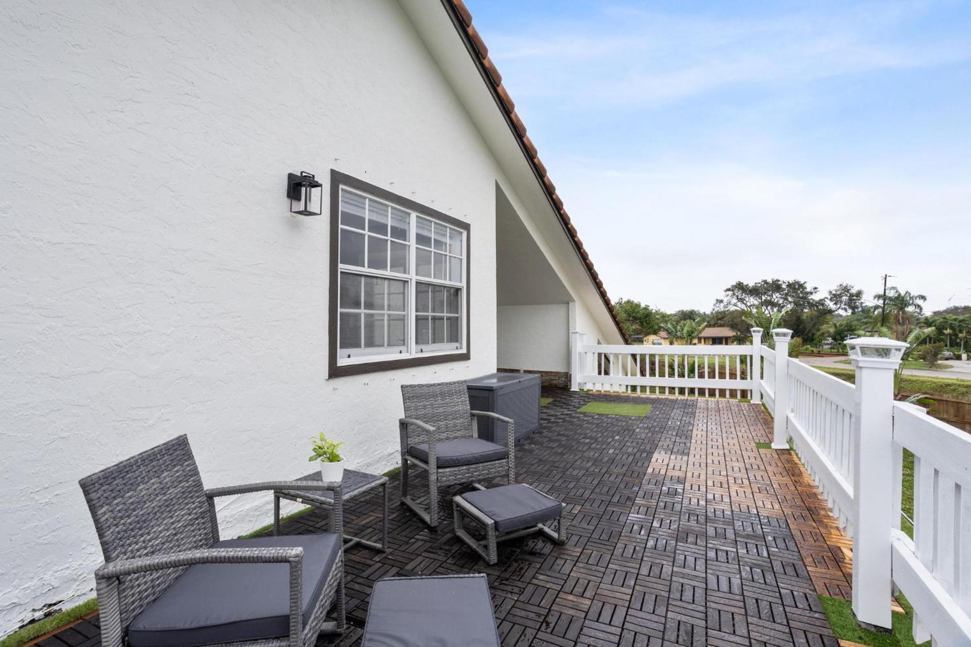 Escondida Drive - Minimum 3 Night Stay เวสต์ปาล์มบีช ภายนอก รูปภาพ